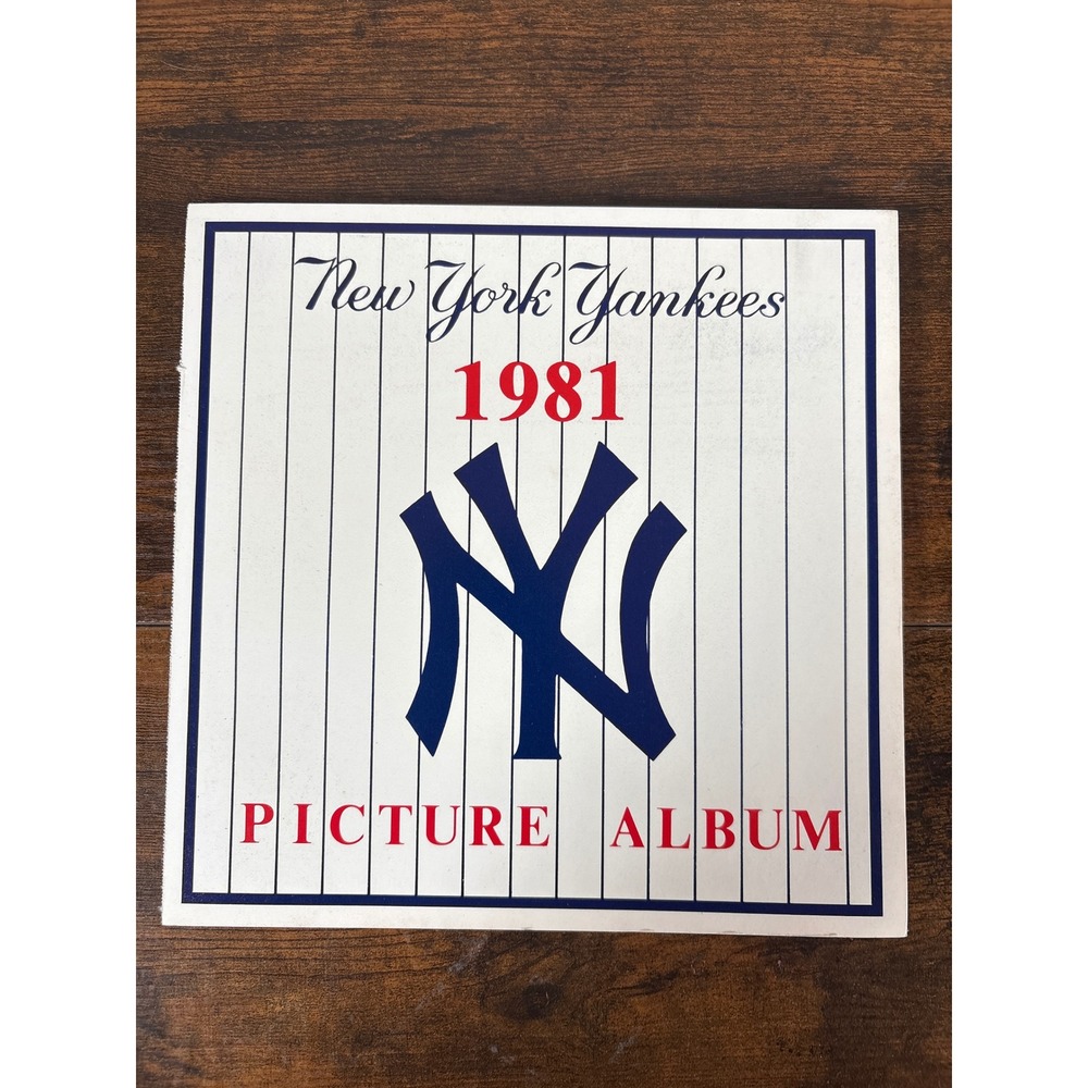 Vintage 1981 New York Yankees Picture Album MLB Baseball Memorabilia Pinstripe